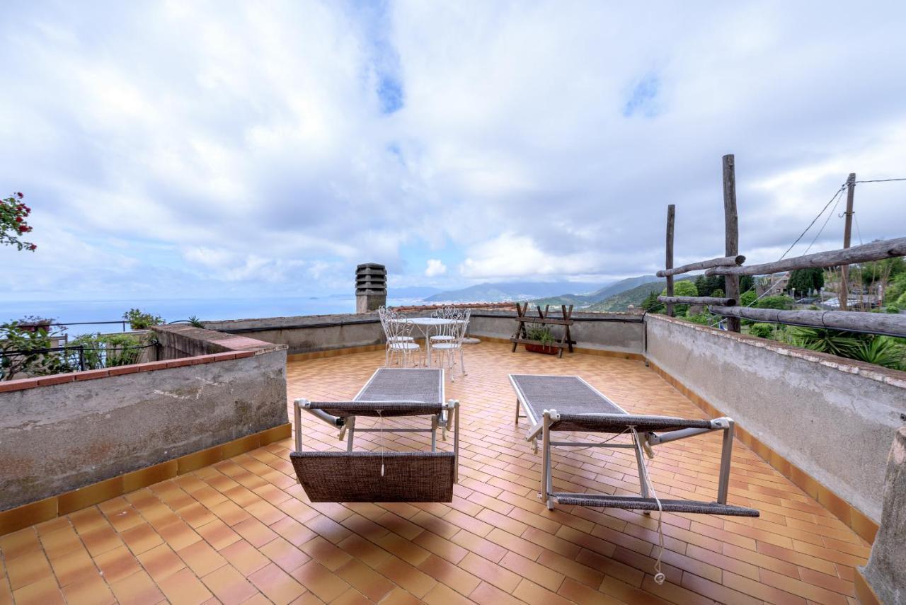 San Martino Rooms & Breakfast บอร์จิโอแวเรซซี ภายนอก รูปภาพ