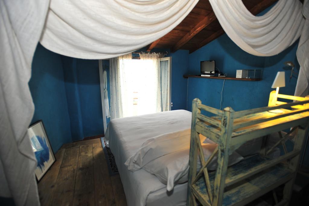 San Martino Rooms & Breakfast บอร์จิโอแวเรซซี ห้อง รูปภาพ
